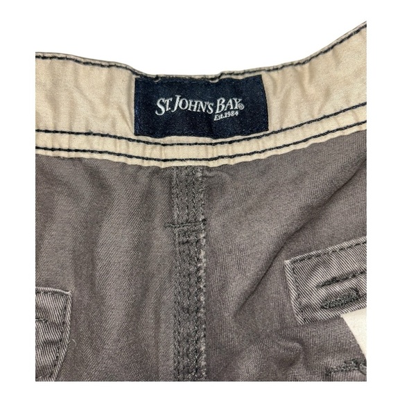 St. John’s Bay Men’s Cargo Shorts green Size 38 | Cotton Comfort Utility Style - Picture 4 of 11